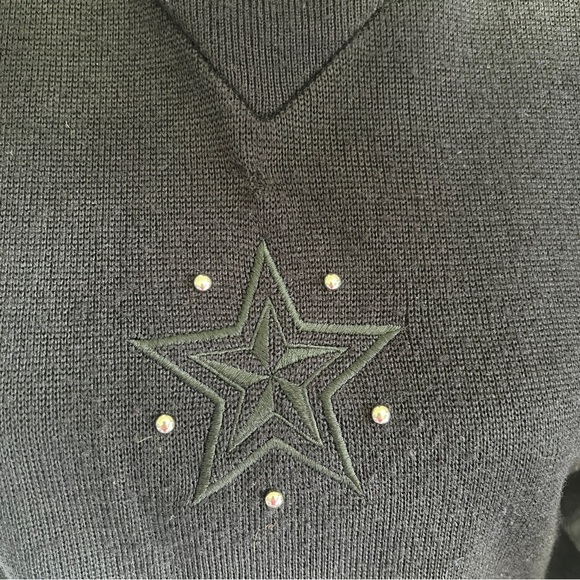 Tyrolia Skiwear is by HEAD Women’s Black Ski Sweater Jumper Silver Star - Picture 6 of 15